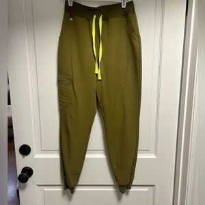 Figs scrub bottom Zamora joggers martini olive